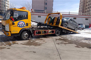 鹤城区救援拖车费用怎么算